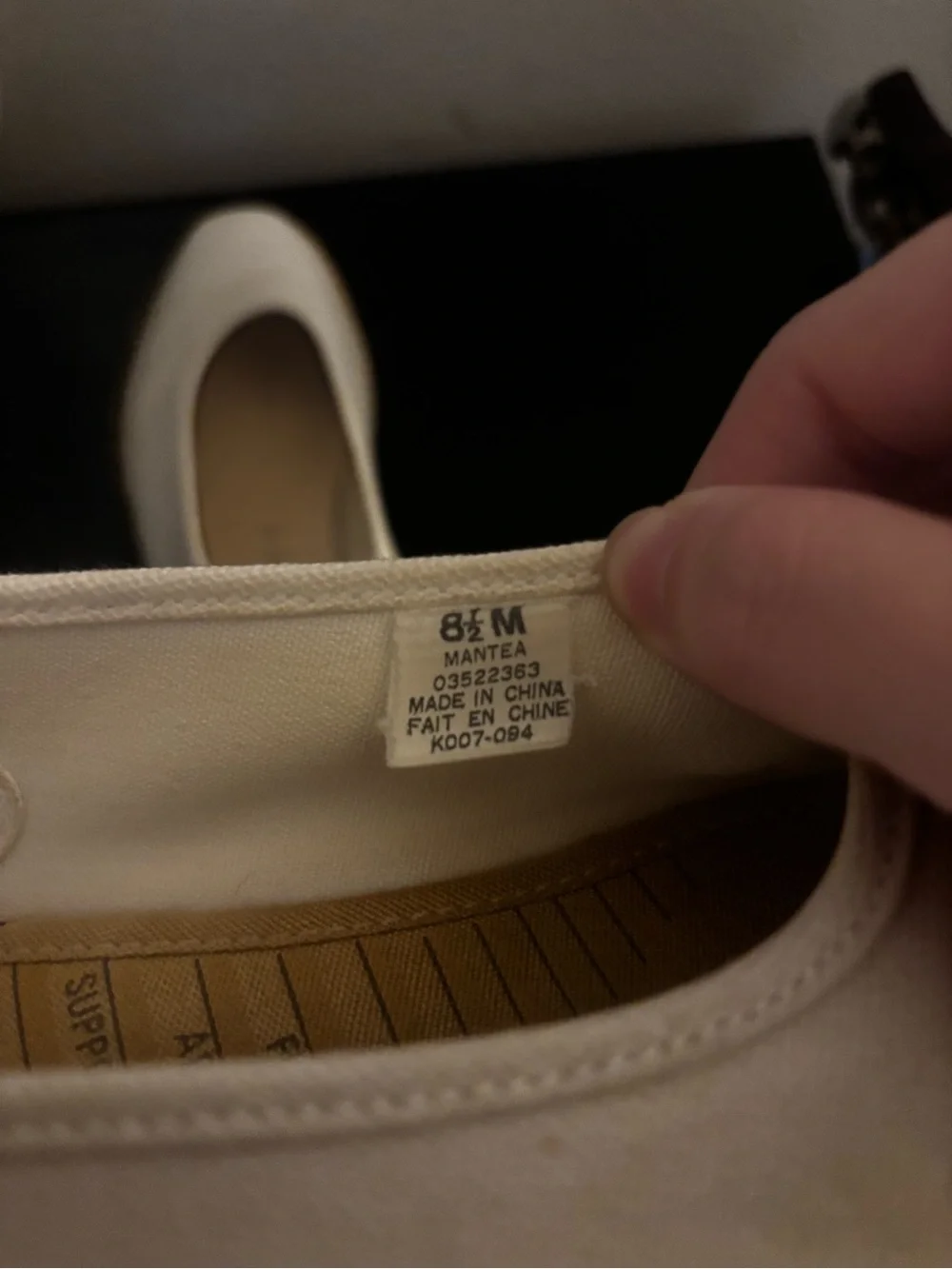 Liz Claiborne lightweight white